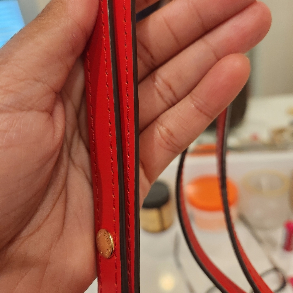 Handbag - Picture 5 of 7